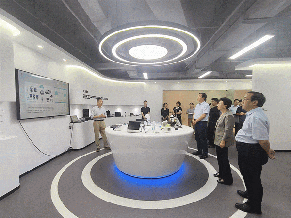 石景山區(qū)人大常委會視察數(shù)字經(jīng)濟(jì)工作，漸健醫(yī)療創(chuàng)新成效得到充分肯定